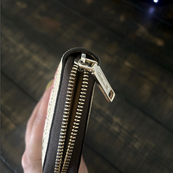 (Rare & HTF) Etro • “Circus of Dreams” • Wallet - Picture 7 of 8